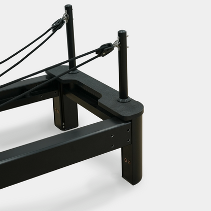 AL4 Aluminum Alloy Pilates Reformer | Black & White