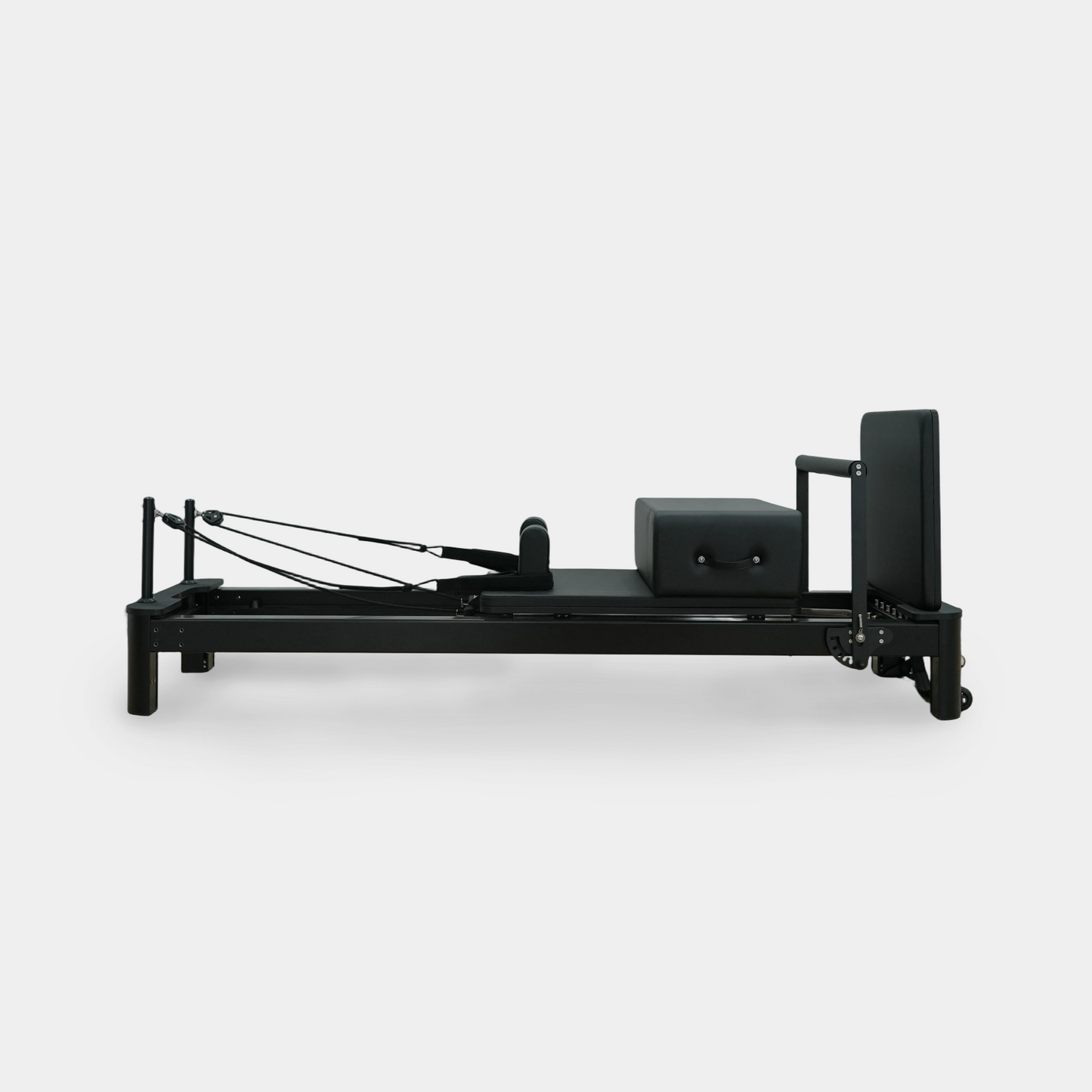 AL4 Aluminum Alloy Pilates Reformer | Black & White