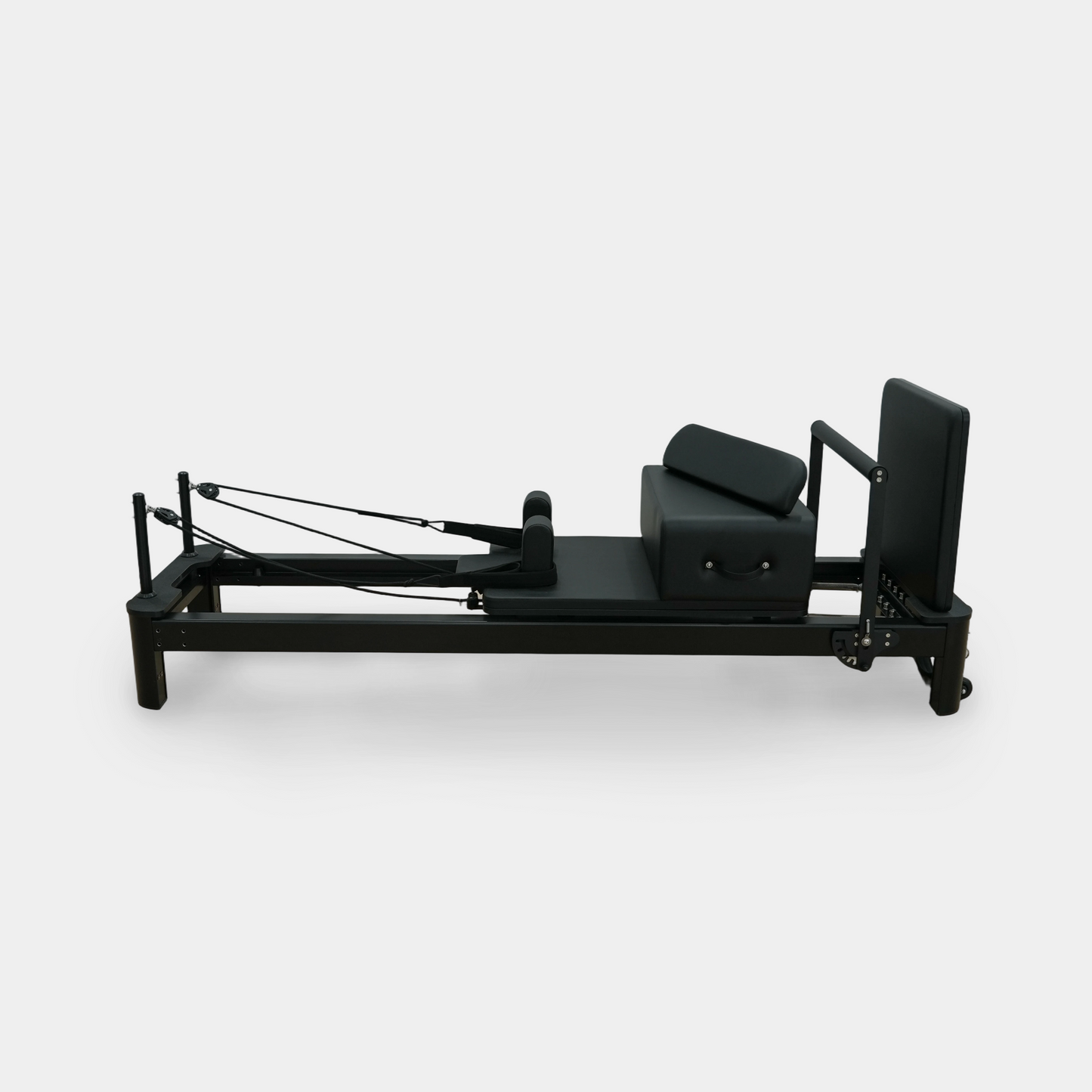 AL4 Aluminum Alloy Pilates Reformer | Black & White